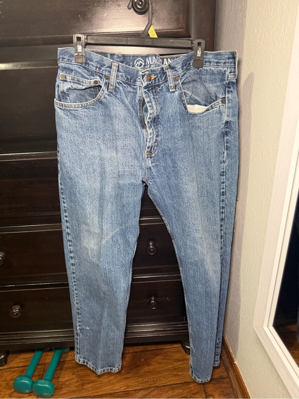 Magellan Outdoors blue jeans size 36 X 30